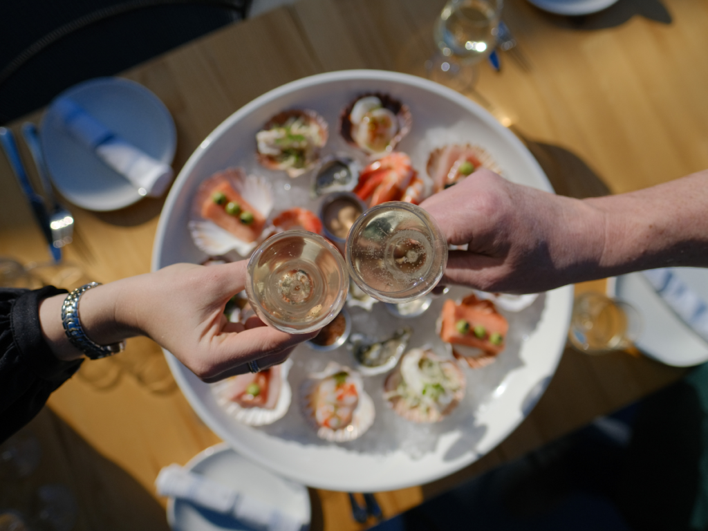 Luxury Escapes Deal Exclusive Dining For Two At Harbourfront Seafood The Venues Collection 4330